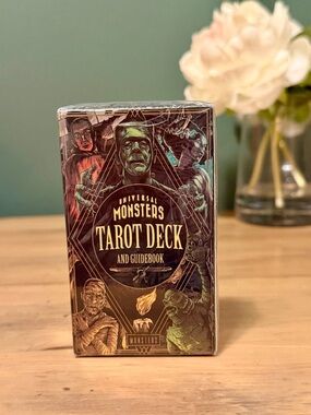Universal Monsters Tarot Deck Guidebook Sealed 78 Cards Horror Gothic